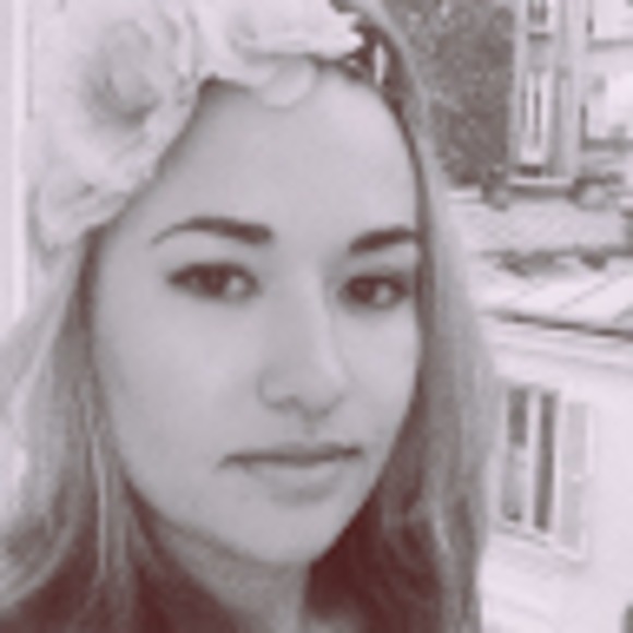 Meet your Posher, Scarlett - Picture 1 of 1